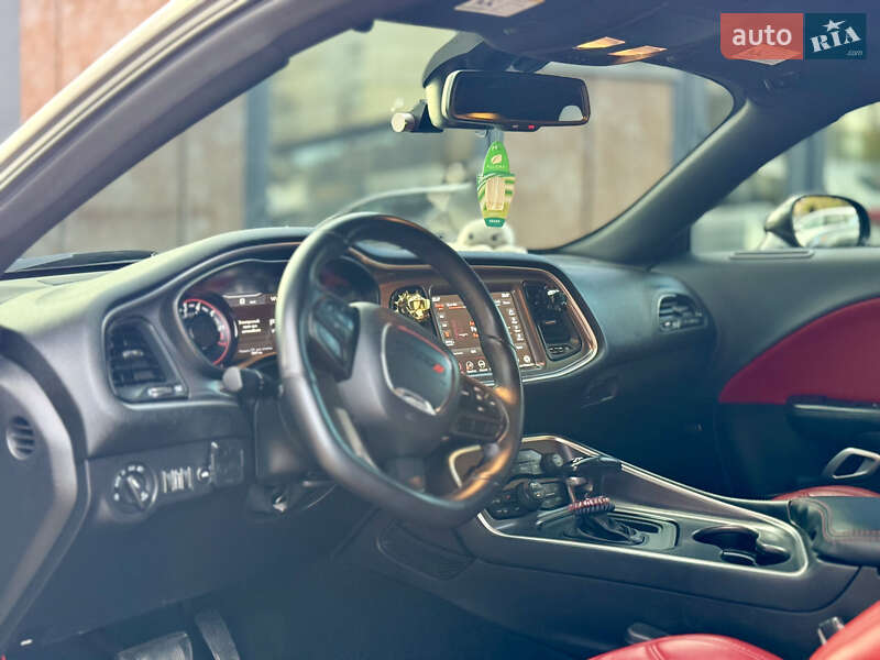 Купе Dodge Challenger 2021 в Кицмани