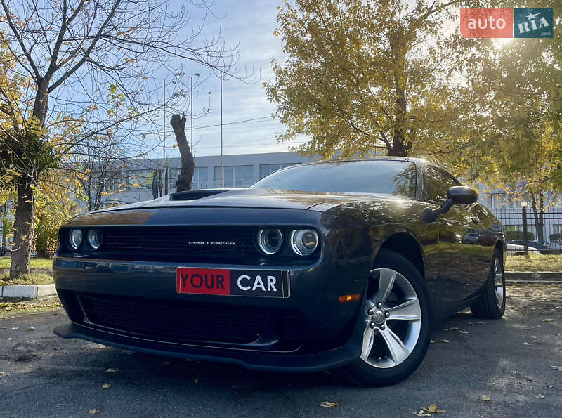 Купе Dodge Challenger 2020 в Киеве фото Купе Dodge Challenger 2020 в Киеве