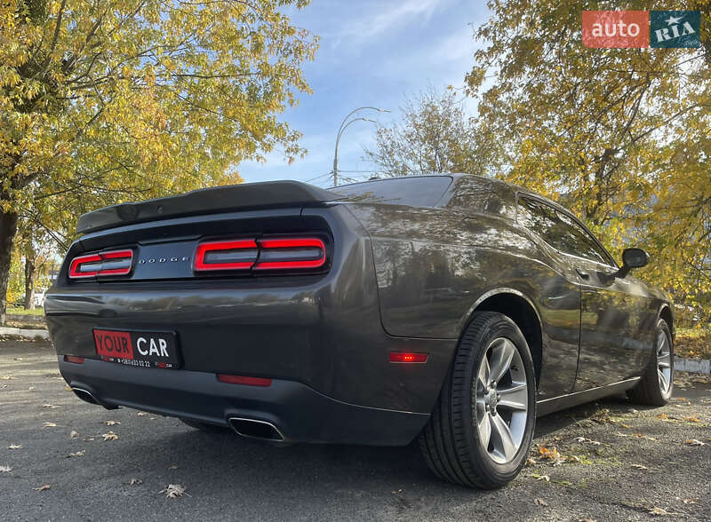 Купе Dodge Challenger 2020 в Киеве фото 5 Купе Dodge Challenger 2020 в Киеве