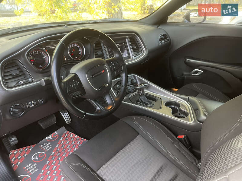 Купе Dodge Challenger 2020 в Киеве фото 19 Купе Dodge Challenger 2020 в Киеве