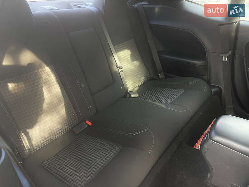 Купе Dodge Challenger 2020 в Киеве фото 30 Купе Dodge Challenger 2020 в Киеве