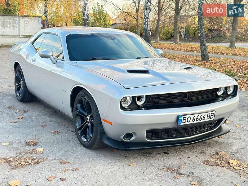 Dodge Challenger 2021