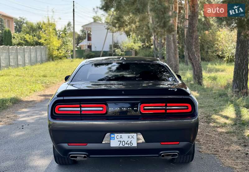 Купе Dodge Challenger 2017 в Киеве фото 6 Купе Dodge Challenger 2017 в Киеве