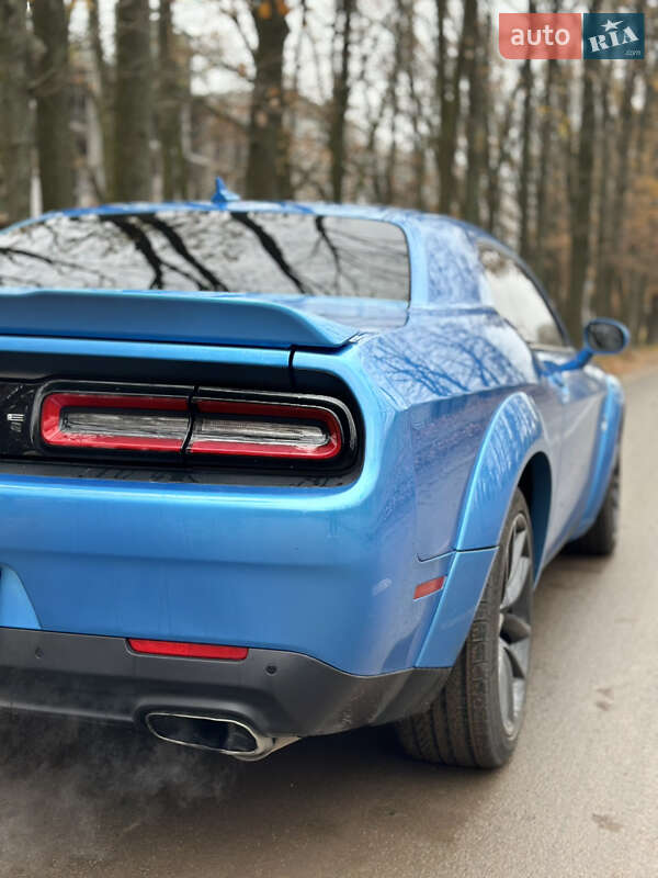 Купе Dodge Challenger 2019 в Києві