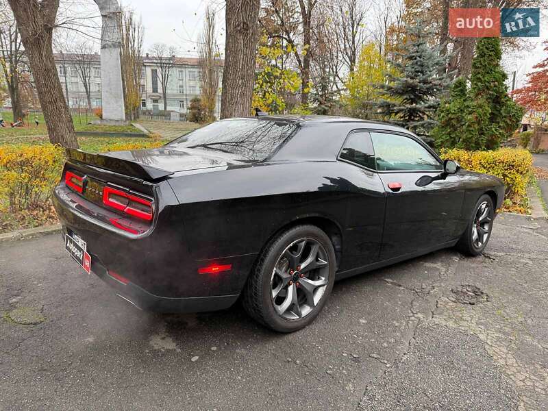 Купе Dodge Challenger 2018 в Києві