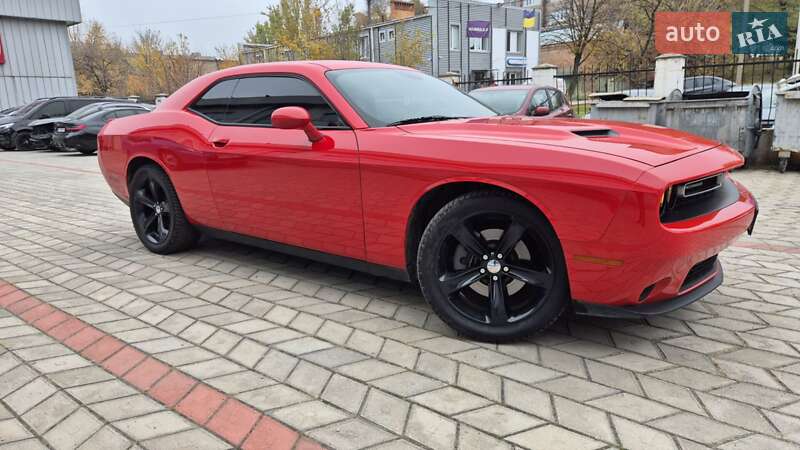 Купе Dodge Challenger 2015 в Запоріжжі