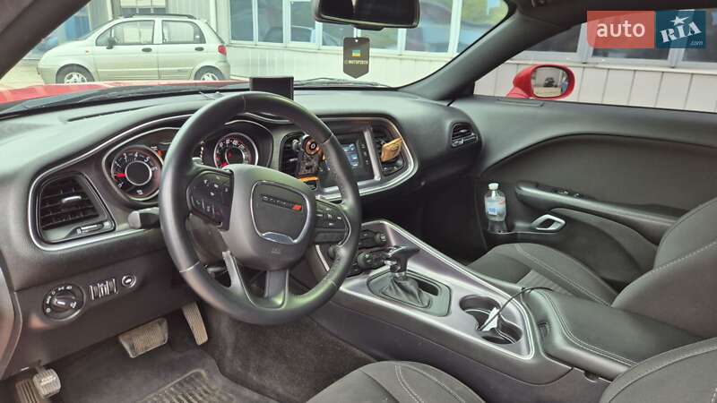 Купе Dodge Challenger 2015 в Запоріжжі