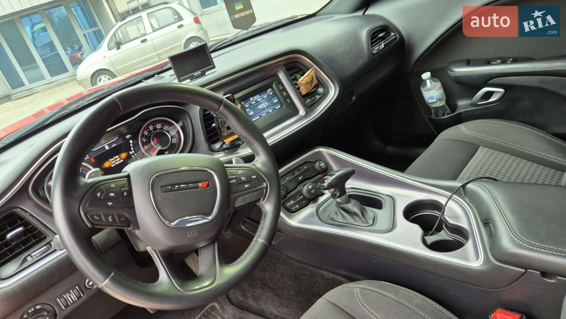 2015 Dodge Challenger - мініатюра 19
