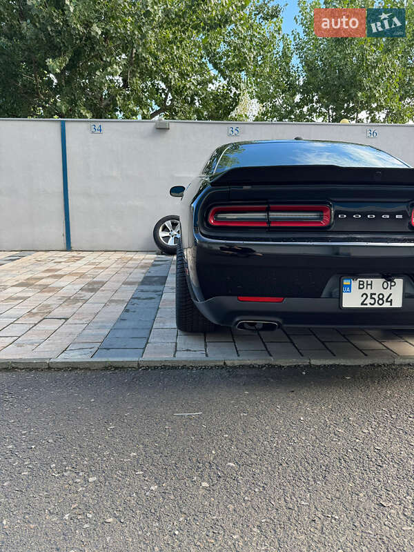 Купе Dodge Challenger 2014 в Ізмаїлі