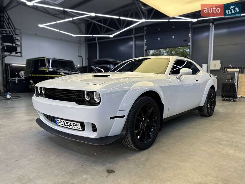 Купе Dodge Challenger 2016 в Чернівцях фото 2 Купе Dodge Challenger 2016 в Чернівцях
