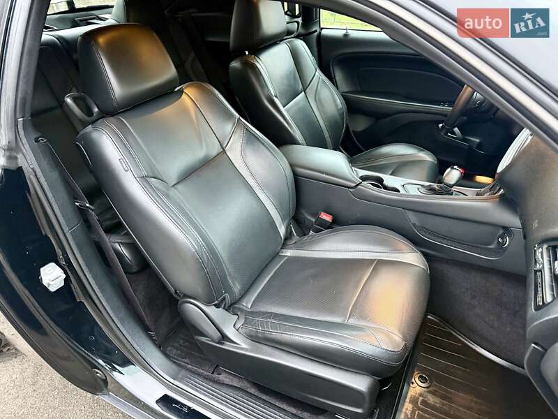 Купе Dodge Challenger 2016 в Киеве