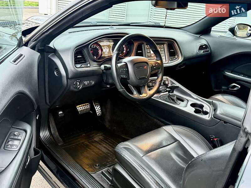 Купе Dodge Challenger 2016 в Киеве