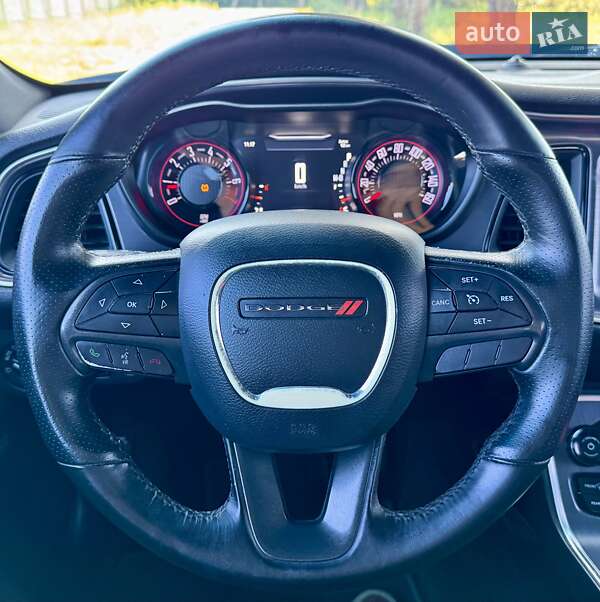 Купе Dodge Challenger 2017 в Києві фото 25 Купе Dodge Challenger 2017 в Києві