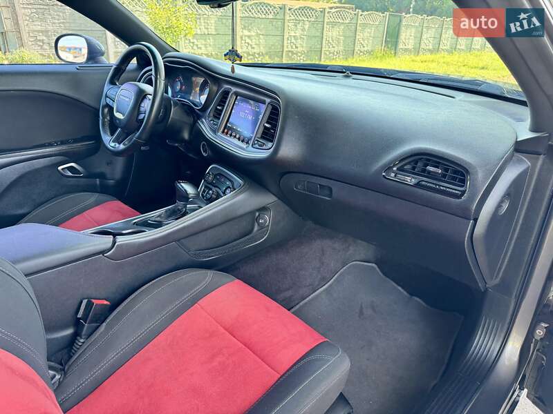 Купе Dodge Challenger 2017 в Києві фото 35 Купе Dodge Challenger 2017 в Києві