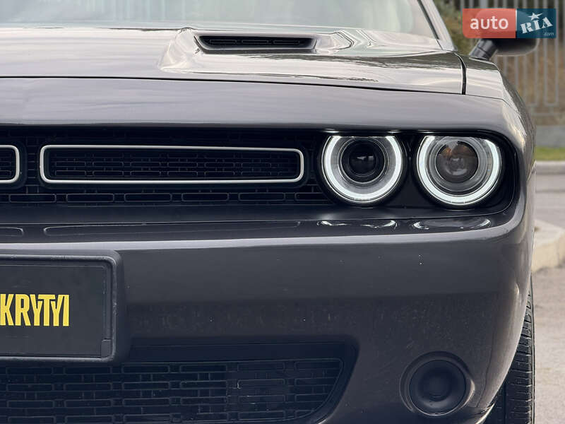 Купе Dodge Challenger 2020 в Києві фото 8 Купе Dodge Challenger 2020 в Києві