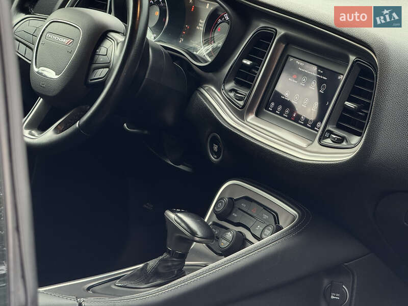 Купе Dodge Challenger 2020 в Києві фото 37 Купе Dodge Challenger 2020 в Києві