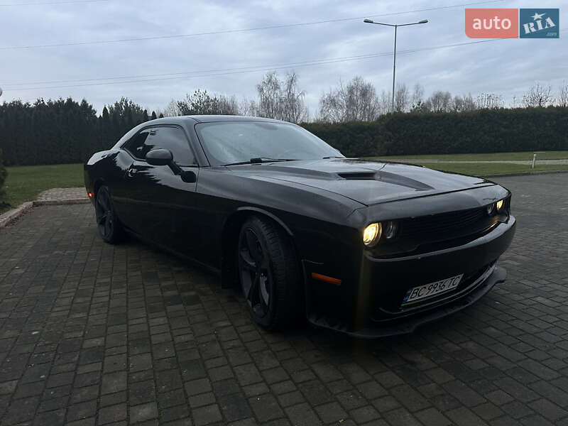 Купе Dodge Challenger 2016 в Львове фото 4 Купе Dodge Challenger 2016 в Львове