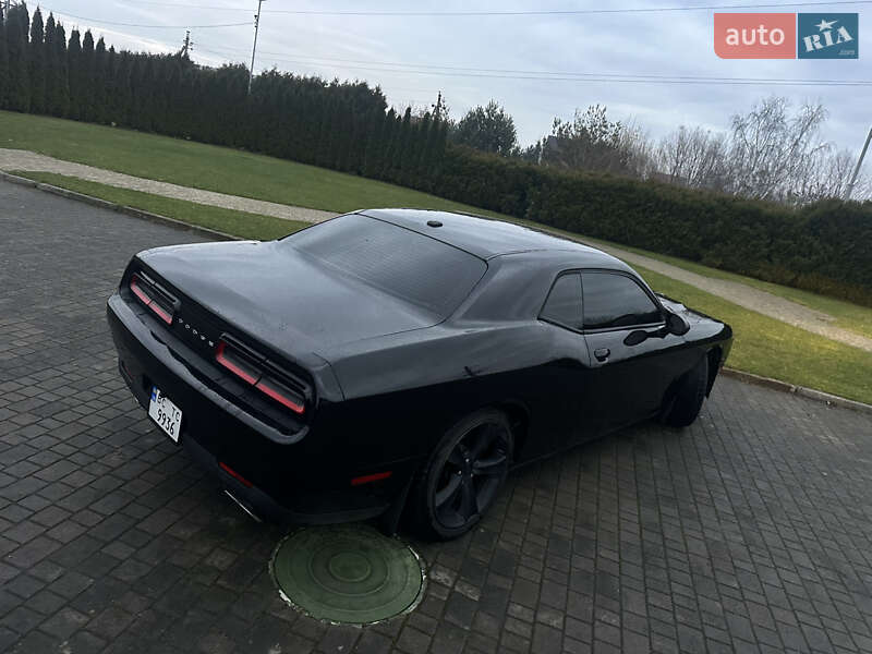 Купе Dodge Challenger 2016 в Львове фото 13 Купе Dodge Challenger 2016 в Львове