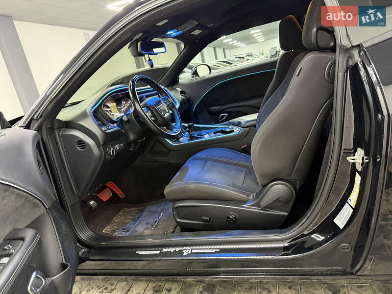 Купе Dodge Challenger 2017 в Одессе