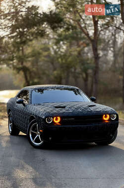 Купе Dodge Challenger 2014 в Дніпрі