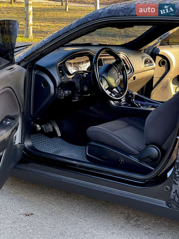 Купе Dodge Challenger 2014 в Дніпрі фото 12 Купе Dodge Challenger 2014 в Дніпрі