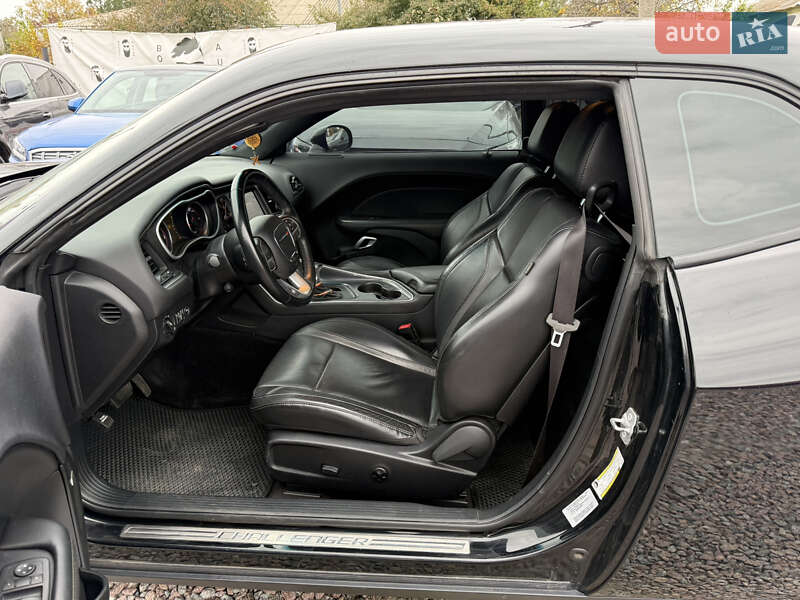 Купе Dodge Challenger 2016 в Полтаве