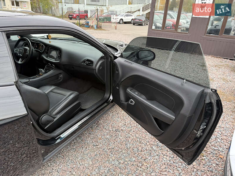 Купе Dodge Challenger 2016 в Полтаве