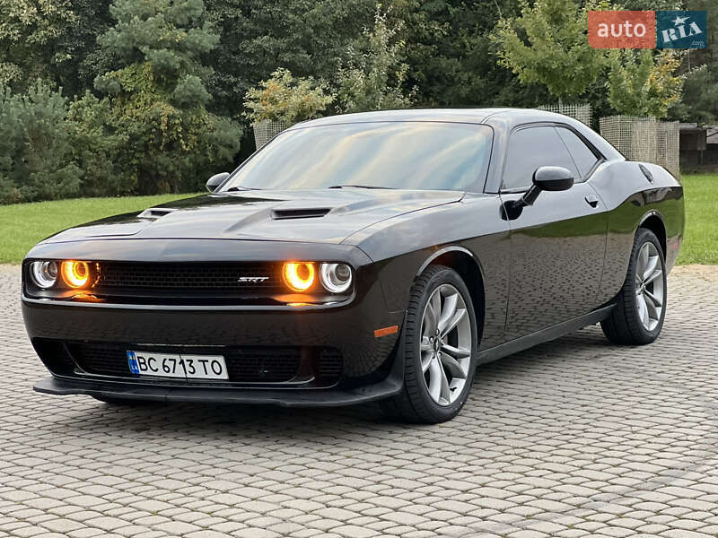 Купе Dodge Challenger 2017 в Львове