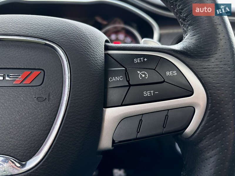 Купе Dodge Challenger 2016 в Киеве