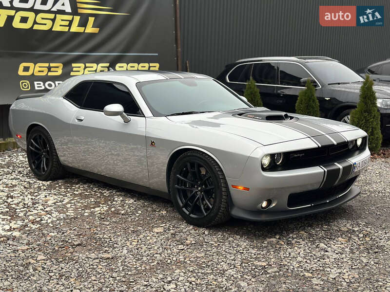 Dodge Challenger 2019