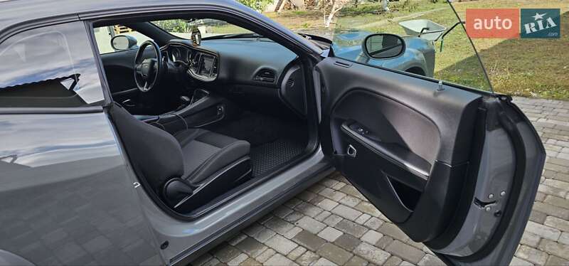 Купе Dodge Challenger 2018 в Одесі