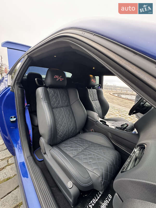 Купе Dodge Challenger 2020 в Киеве