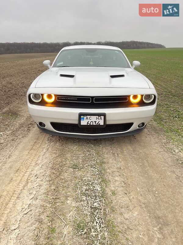 Dodge Challenger 2016