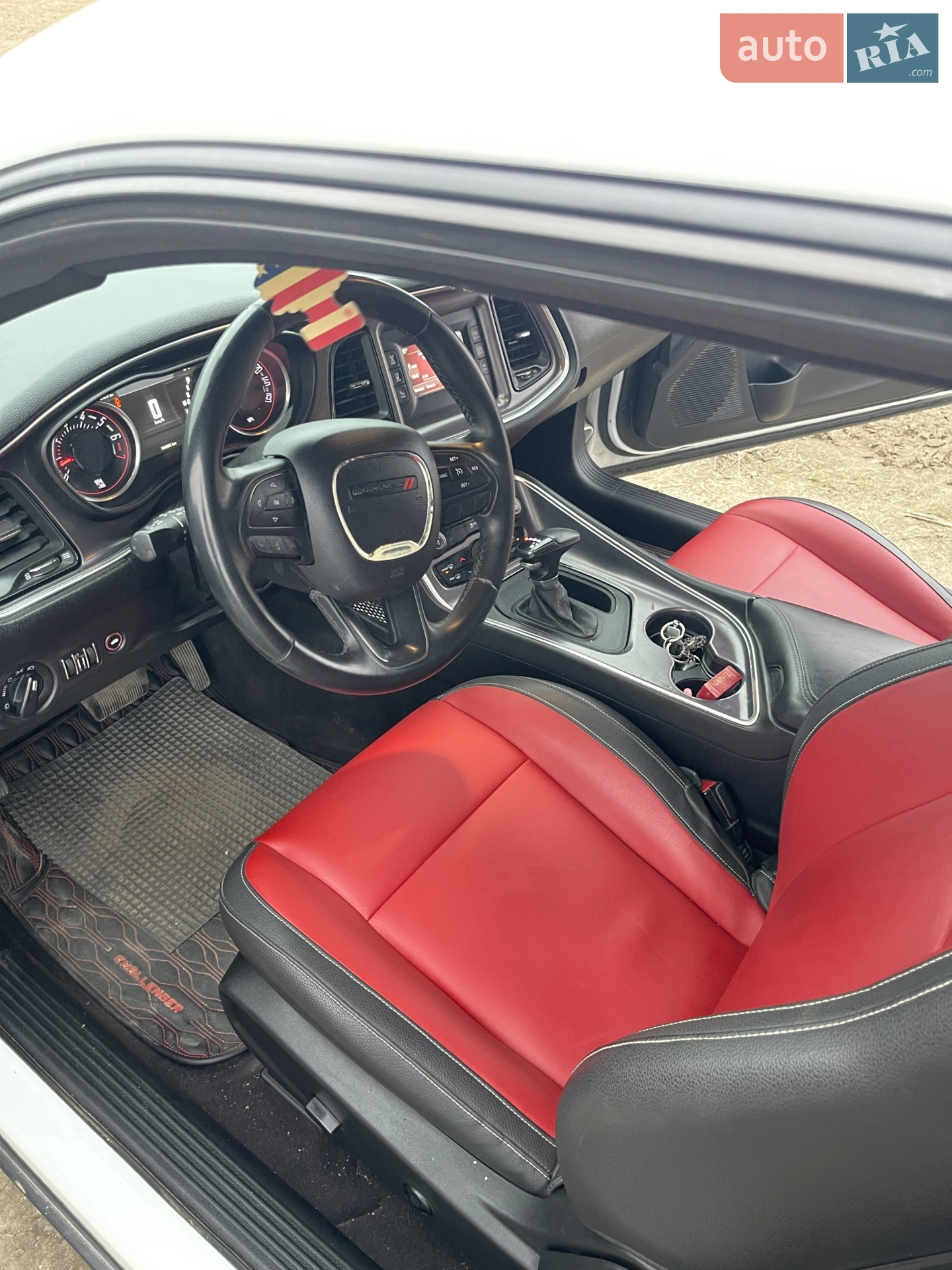 2016 Dodge Challenger - мініатюра 9