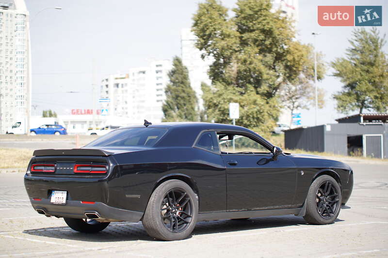 Купе Dodge Challenger 2019 в Киеве