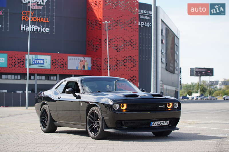 Купе Dodge Challenger 2019 в Киеве