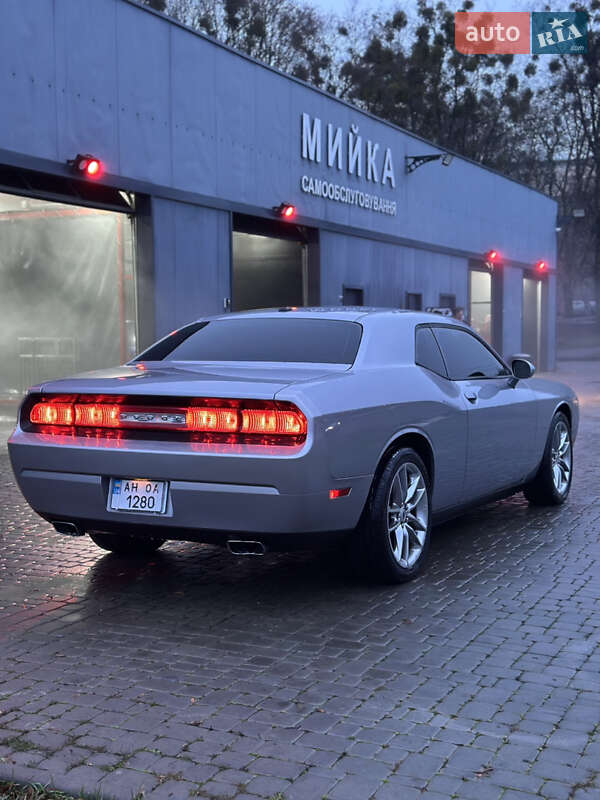 Купе Dodge Challenger 2014 в Харкові