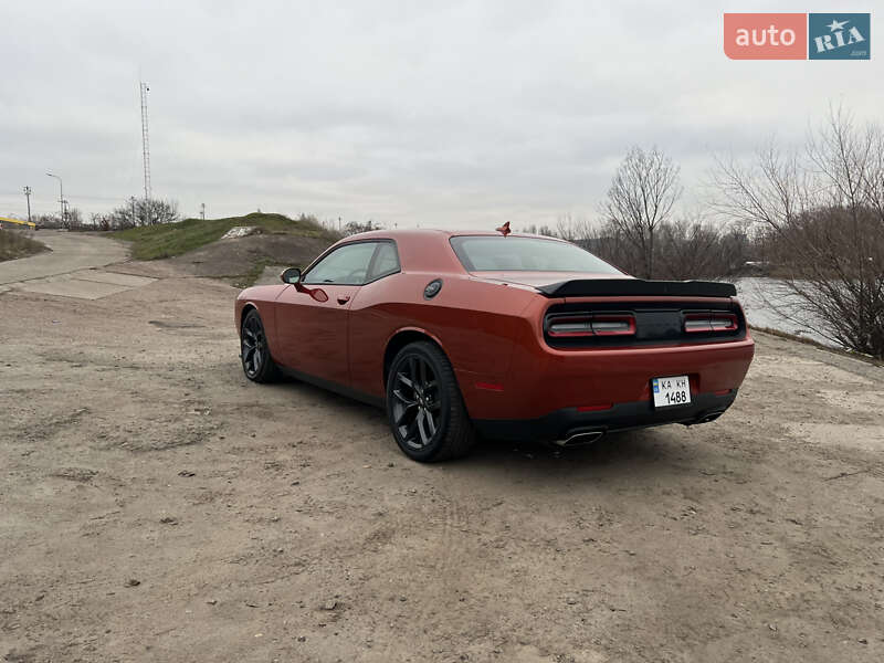 Купе Dodge Challenger 2022 в Киеве