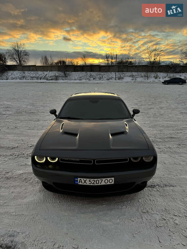 Купе Dodge Challenger 2020 в Харкові фото 40 Купе Dodge Challenger 2020 в Харкові