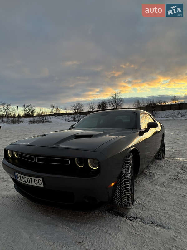 Купе Dodge Challenger 2020 в Харкові фото 29 Купе Dodge Challenger 2020 в Харкові
