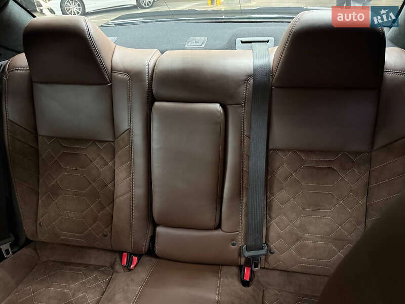 Купе Dodge Challenger 2016 в Киеве фото 13 Купе Dodge Challenger 2016 в Киеве