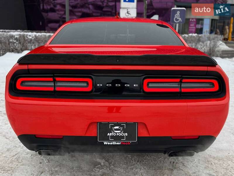 Купе Dodge Challenger 2016 в Киеве фото 6 Купе Dodge Challenger 2016 в Киеве