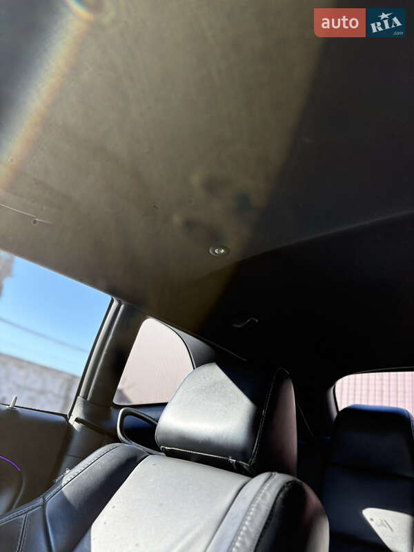 Купе Dodge Challenger 2016 в Рівному