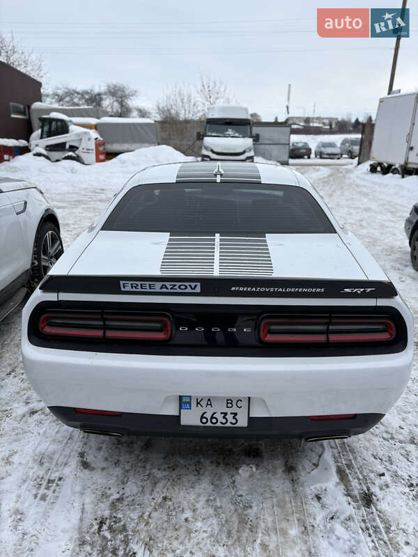 Купе Dodge Challenger 2016 в Рівному