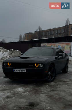 Купе Dodge Challenger 2015 в Киеве