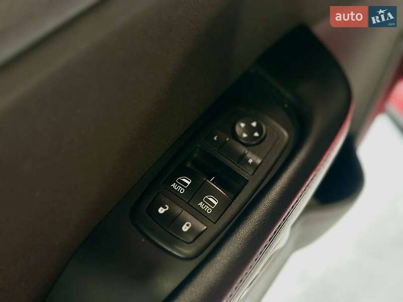 Купе Dodge Challenger 2016 в Львове фото 22 Купе Dodge Challenger 2016 в Львове