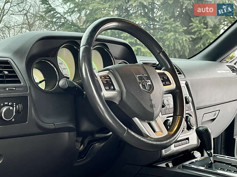 Купе Dodge Challenger 2013 в Ивано-Франковске фото 28 Купе Dodge Challenger 2013 в Ивано-Франковске