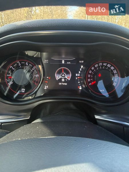 Купе Dodge Challenger 2017 в Черновцах