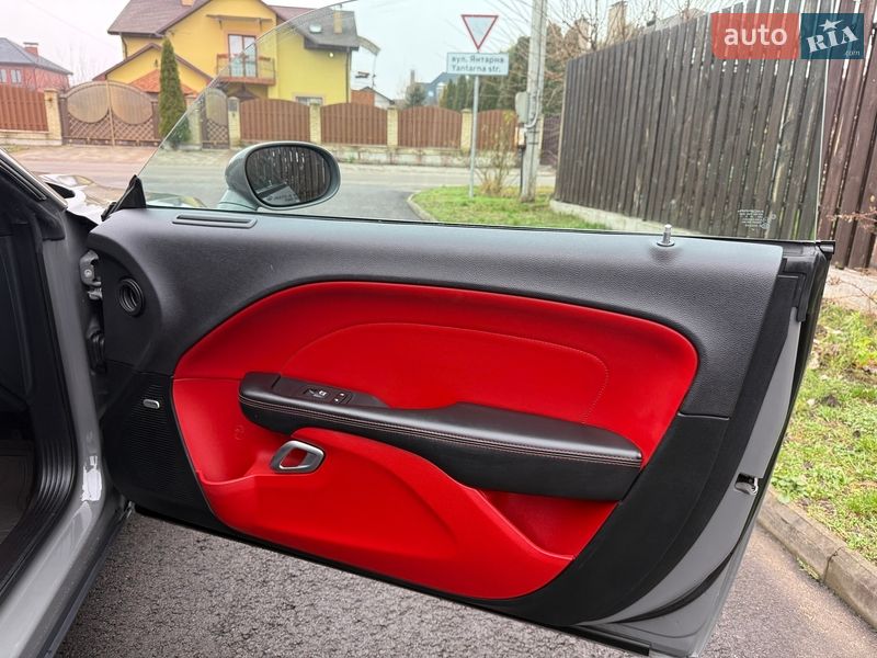 Купе Dodge Challenger 2017 в Киеве