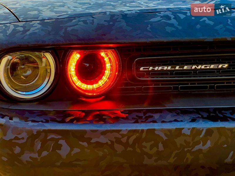 Купе Dodge Challenger 2014 в Дніпрі